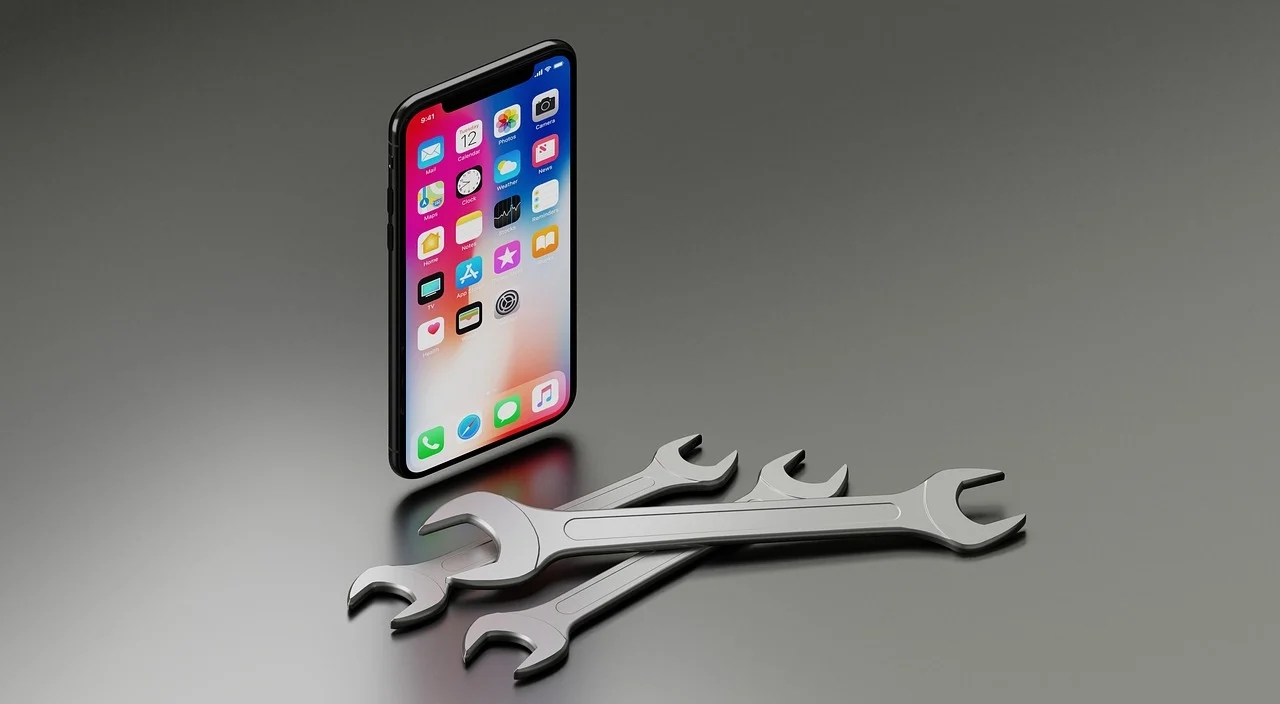 修iPhone更便宜了！苹果自助维修上线：零件工具都能自己买
