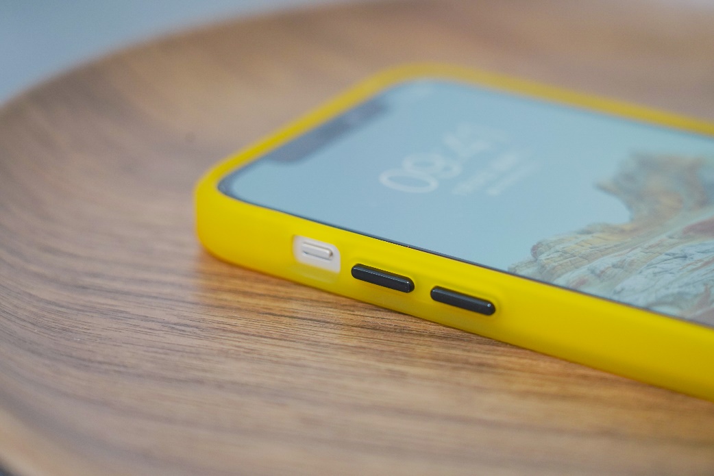 5大品牌6款iPhone12手机壳横评，哪款能够打动你的心？